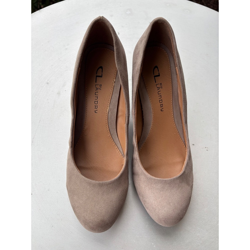 CL by Laundry Womens‎ Taupe Faux Suede Wedge Pumps Almond Toe Size 6M Business